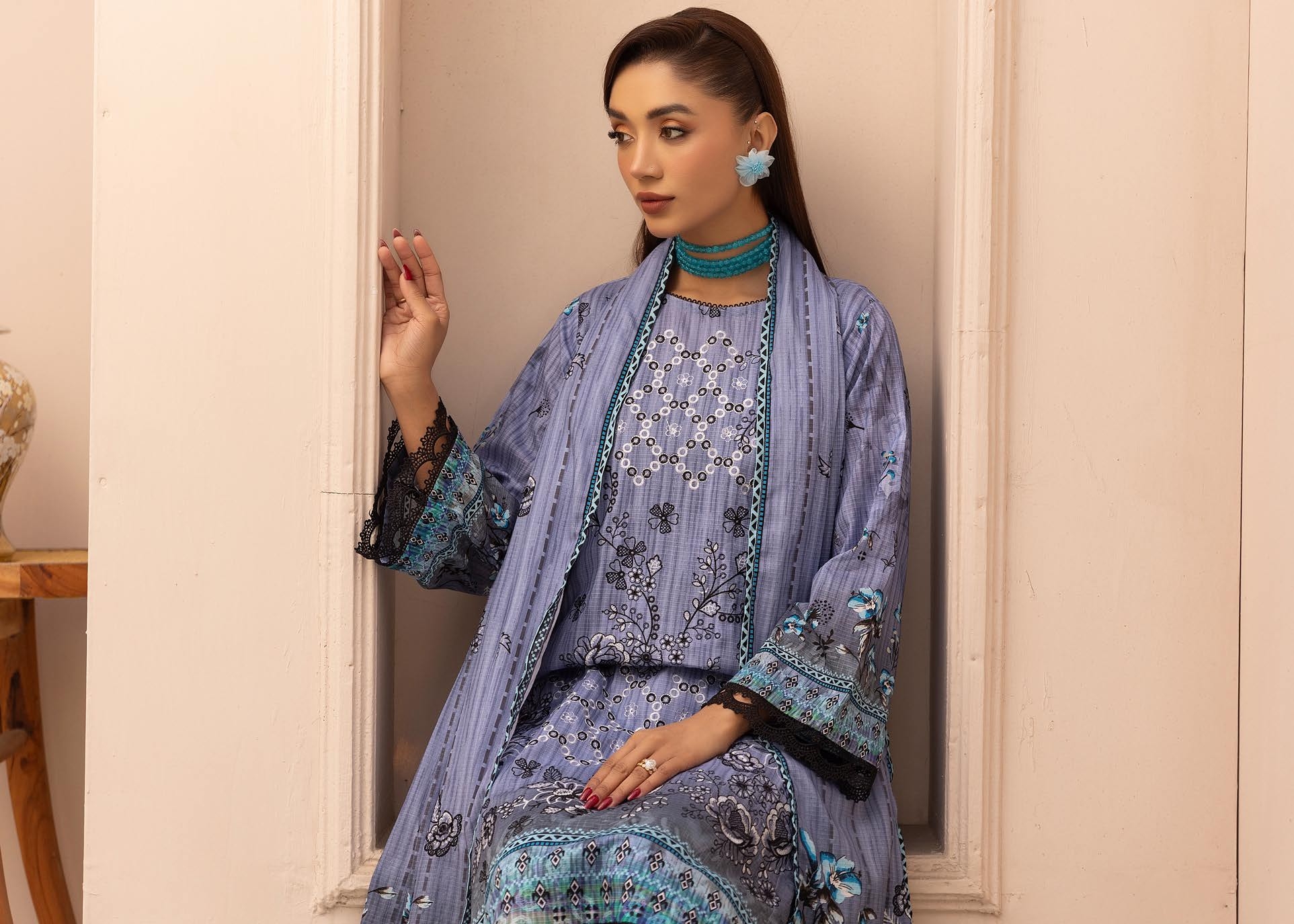 24 intikhab lawn embroidery